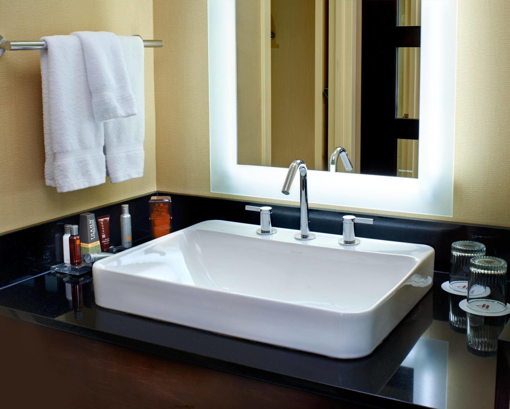 Detroit Marriott Troy Otel Dış mekan fotoğraf